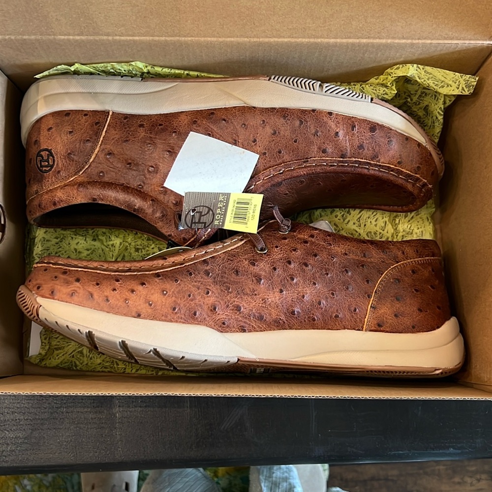 NIB roper ostrich chukka